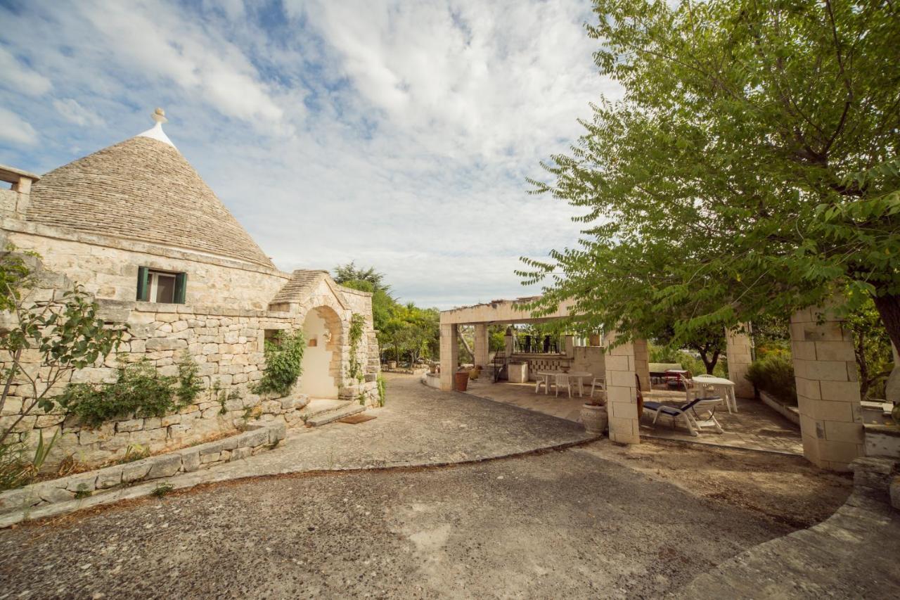 Trulli Girasoli E Viole Cocolicchio Exterior photo