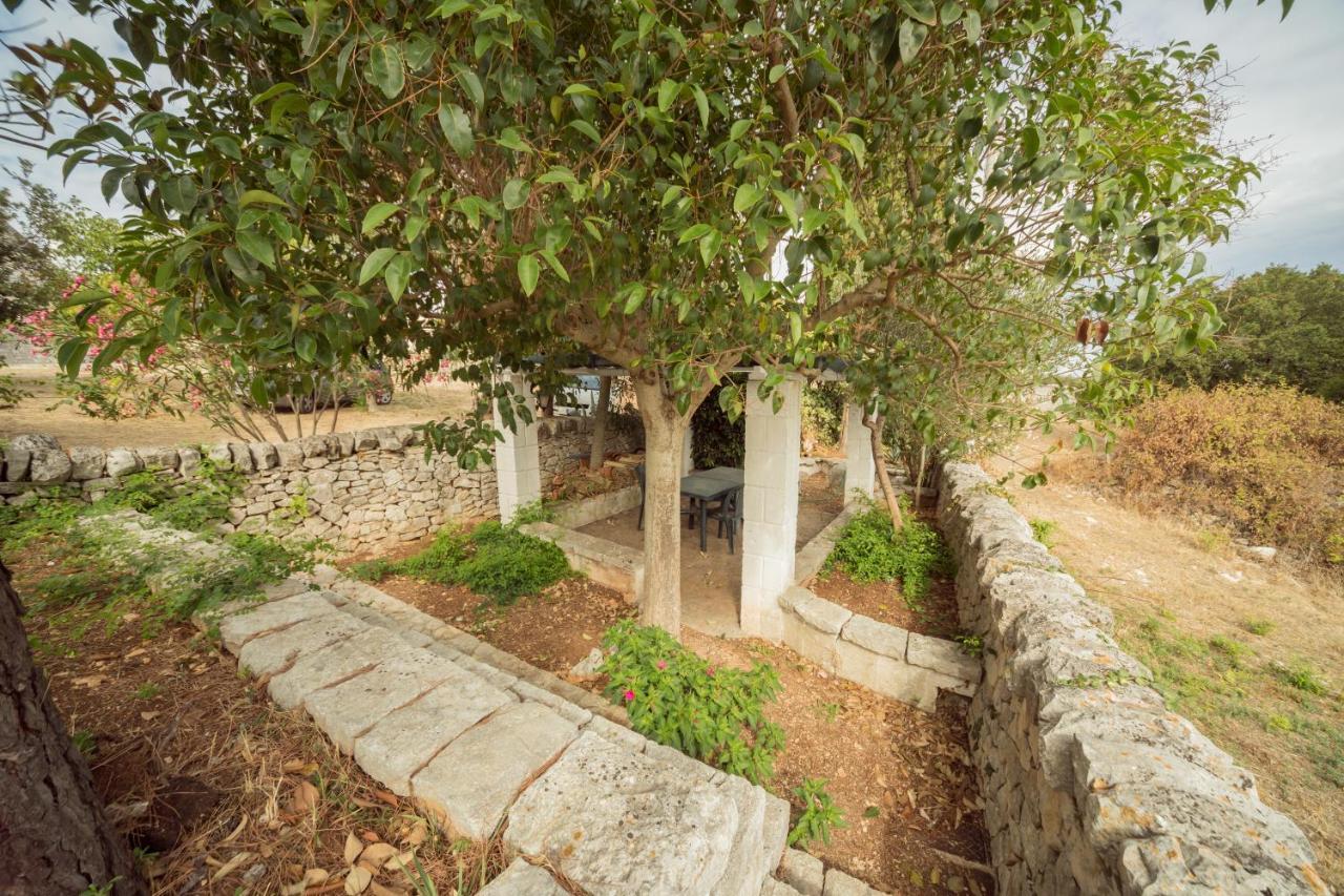 Trulli Girasoli E Viole Cocolicchio Exterior photo