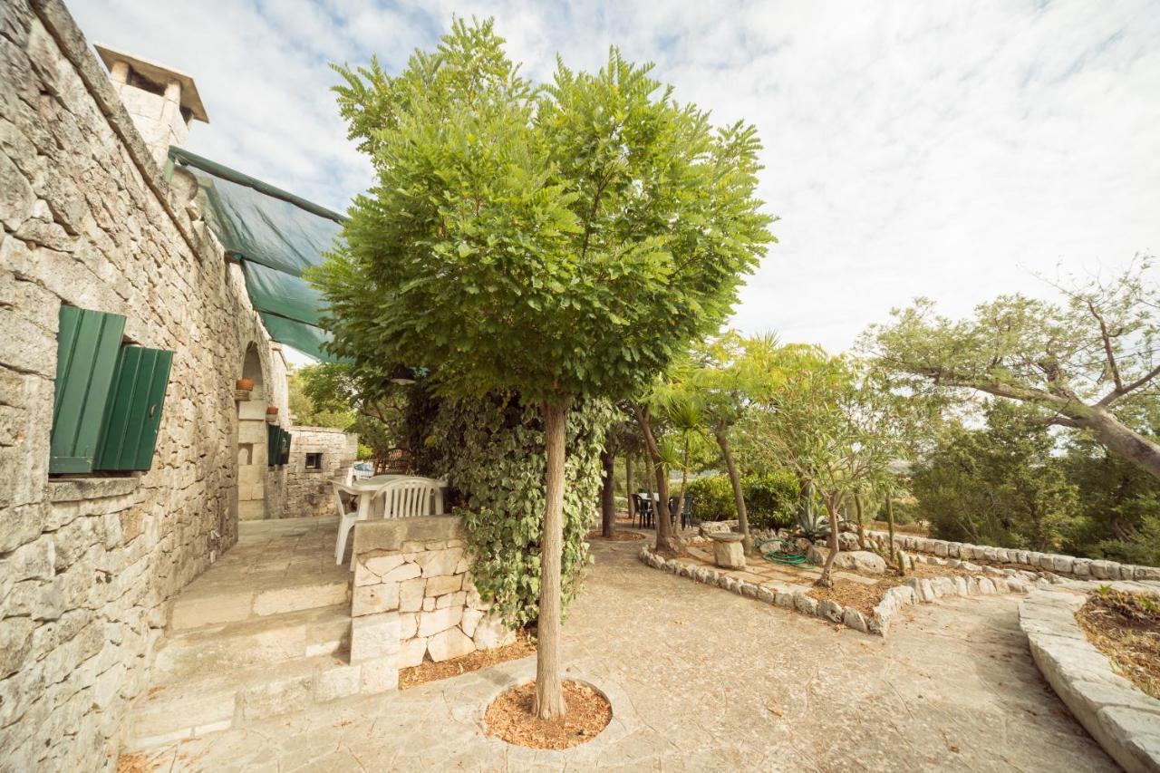 Trulli Girasoli E Viole Cocolicchio Exterior photo