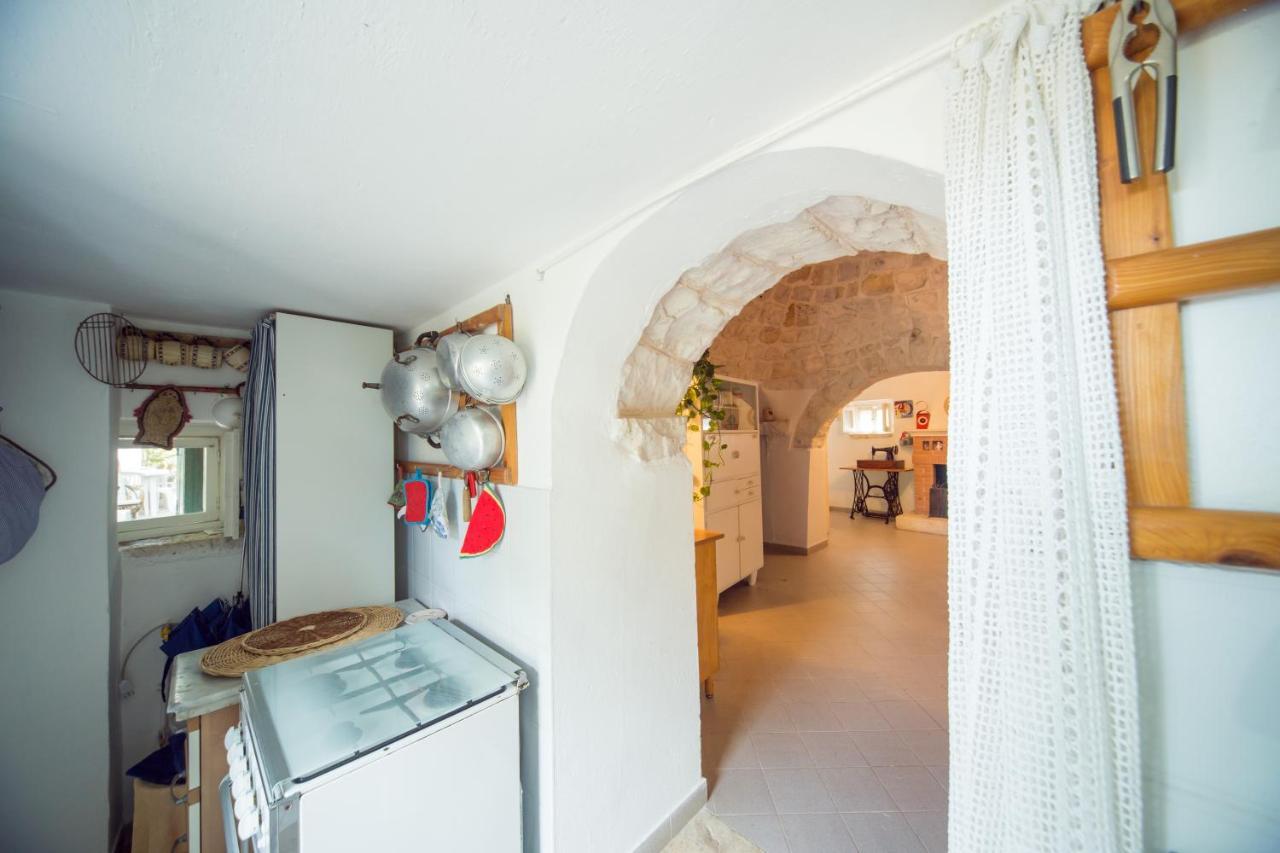 Trulli Girasoli E Viole Cocolicchio Room photo