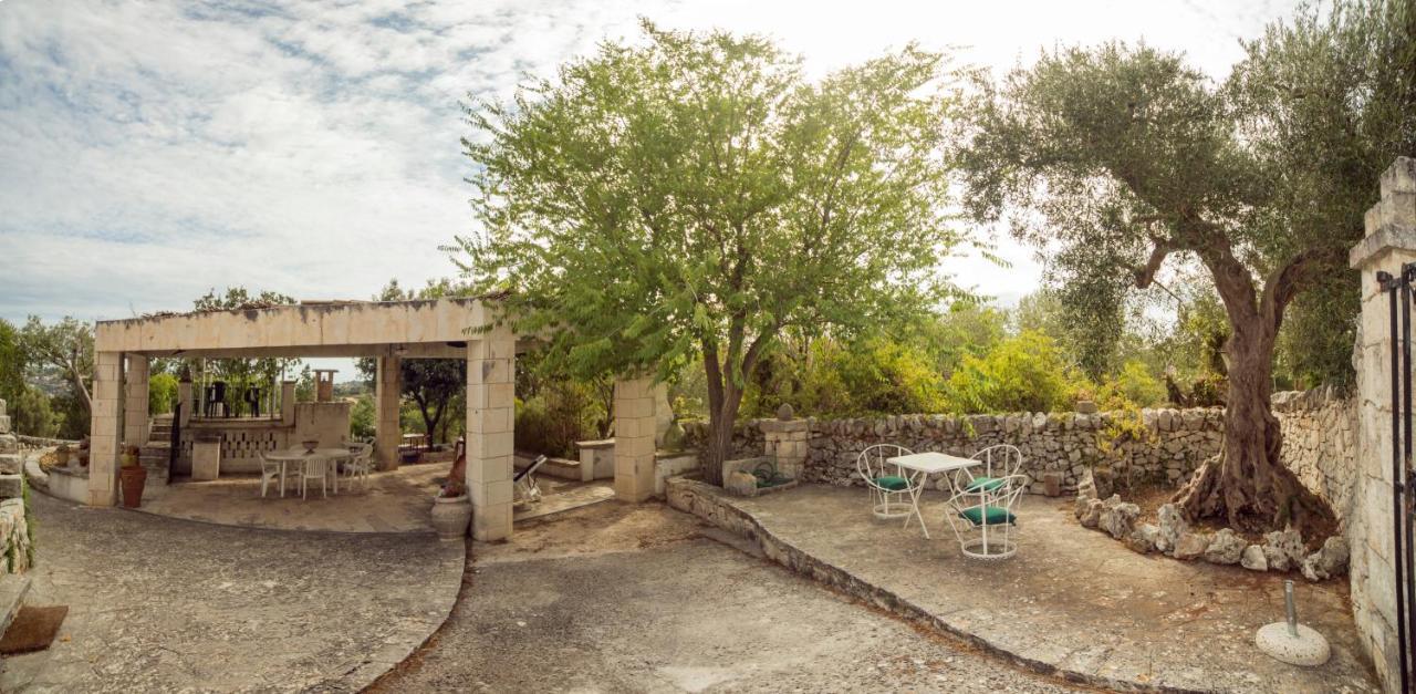 Trulli Girasoli E Viole Cocolicchio Exterior photo